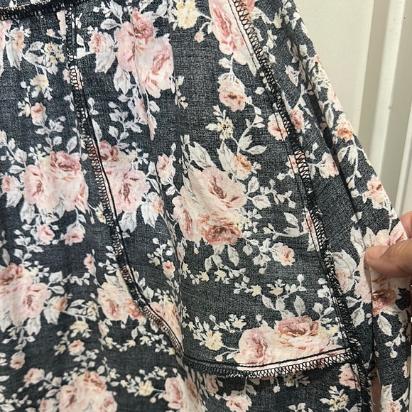 Black and Pink Sleeveless Spaghetti Strap Midi Sundress - Picture 10 of 10